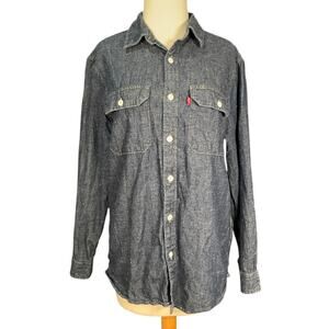 Levi’s Relaxed Fit Denim Button Up Shirt Small Chambray Long Sleeve Timeless